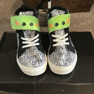 Toddler mandalorian sneakers nwt